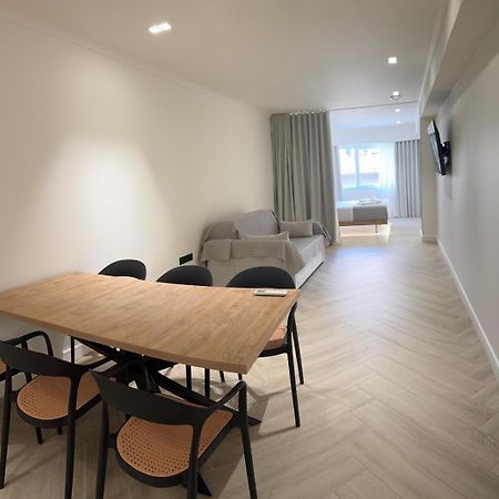 Апарт готель Triple A - Near Ermou Shopping Street - Family Hospitality - Free Parking! Афіни Екстер'єр фото