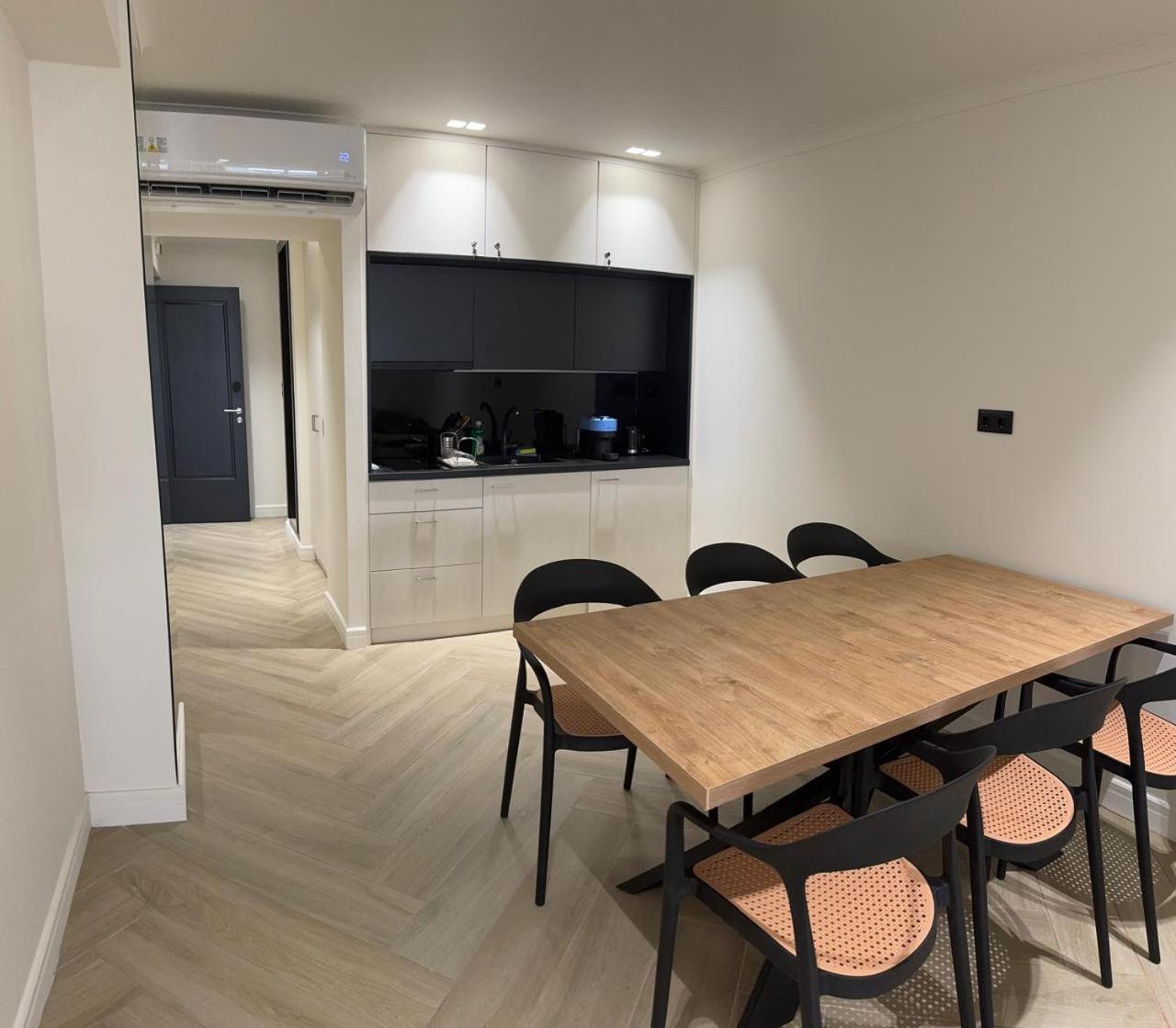 Апарт готель Triple A - Near Ermou Shopping Street - Family Hospitality - Free Parking! Афіни Екстер'єр фото
